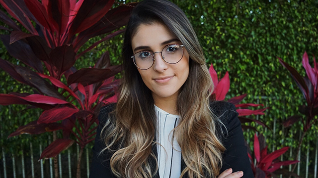 Thereza Rodrigues - FAU Graduate in Finance